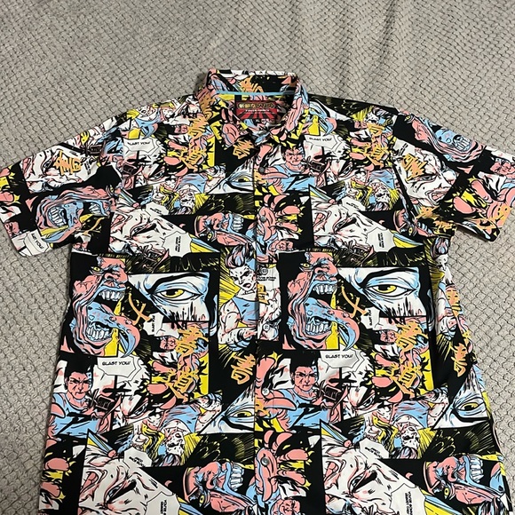 Graphic Button Up - Picture 5 of 5